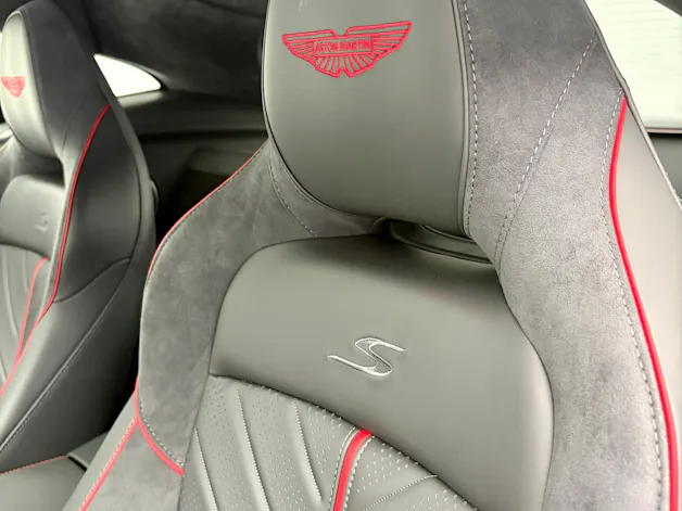 Aston Martin V8 Vantage Coupé 4.0 S V8 Bi-Turbo by "Q"