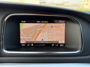 Volvo V40 2.0 D2 Momentum R-Design S/S