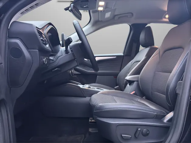 Ford Kuga 2.5 FHEV Titanium 4WD