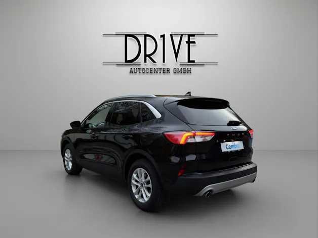 Ford Kuga 2.5 FHEV Titanium 4WD