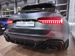 Audi RS6 Avant 4.0 V8 TFSI quattro T-Tronic