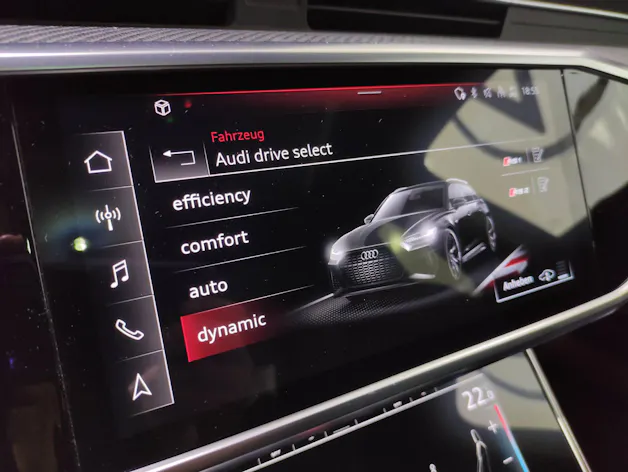 Audi RS6 Avant 4.0 V8 TFSI quattro T-Tronic