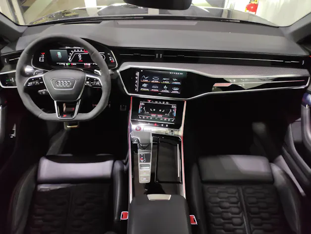 Audi RS6 Avant 4.0 V8 TFSI quattro T-Tronic