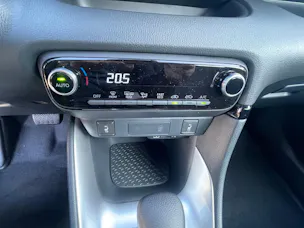 Mazda 2 Hybrid Exclusive-line