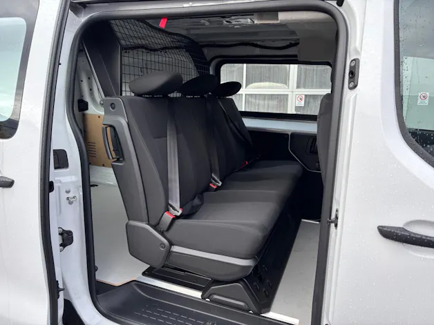 Peugeot Expert 2.0 BlueHDi 145 S&S Vertiefte Kabine Long