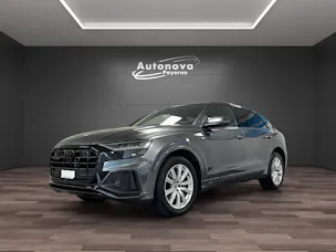 Audi Q8 55 TFSI quattro tiptronic