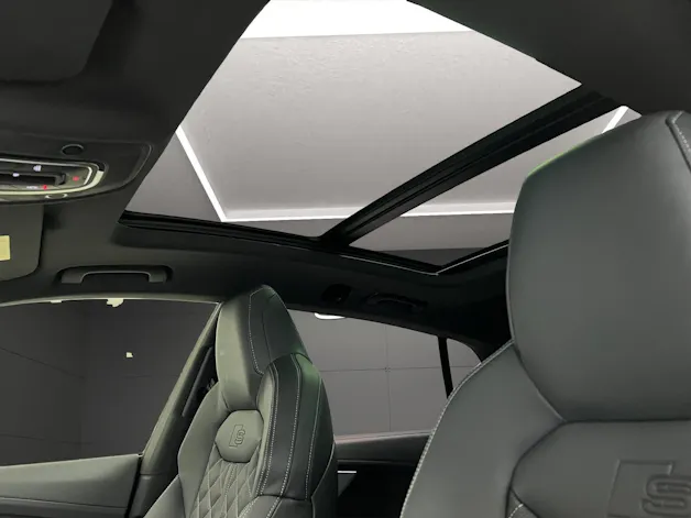 Audi Q8 55 TFSI quattro tiptronic