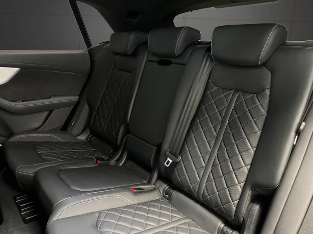 Audi Q8 55 TFSI quattro tiptronic
