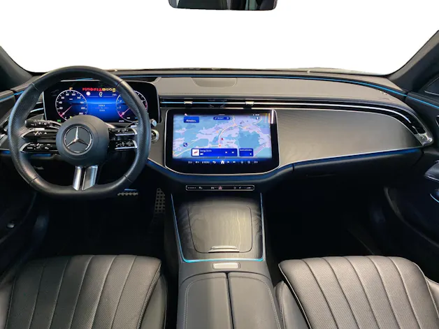 Mercedes-Benz E 200 AMG Line 4MATIC Kombi
