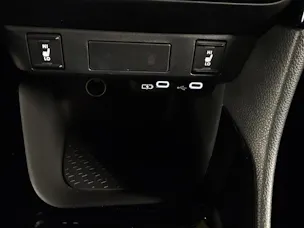 Toyota Yaris 1.5 VVT-i HSD Trend