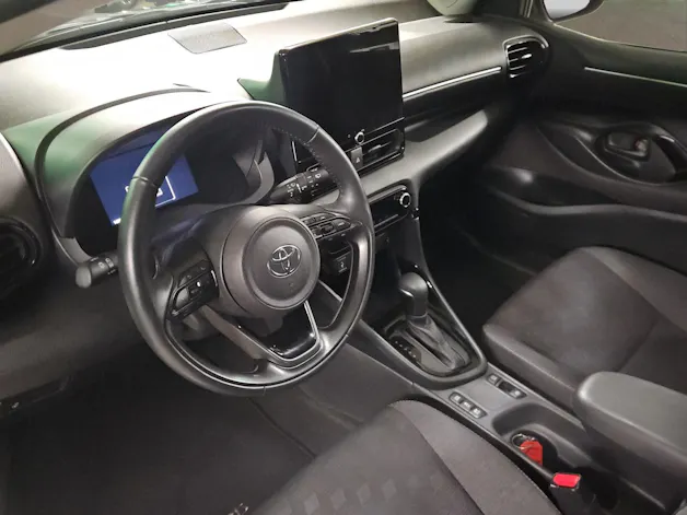 Toyota Yaris 1.5 VVT-i HSD Trend