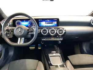 Mercedes-Benz CLA 250 AMG Line 4MATIC