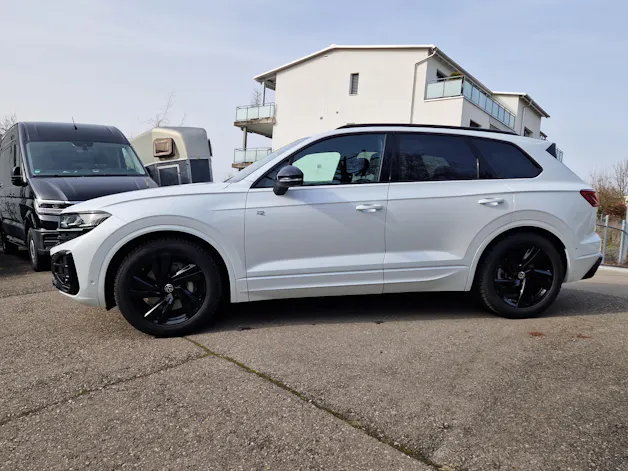 VW Touareg 3.0 TDI 286PS R-Line Tiptronic mit 5 Jahre 100tkm VW Werksgarantie
