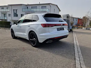 VW Touareg 3.0 TDI 286PS R-Line Tiptronic mit 5 Jahre 100tkm VW Werksgarantie