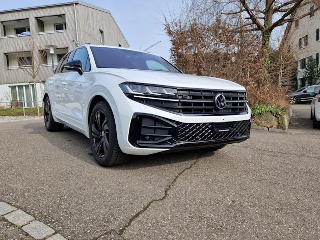 VW Touareg 3.0 TDI 286PS R-Line Tiptronic mit 5 Jahre 100tkm VW Werksgarantie