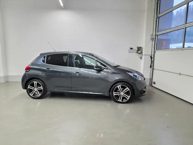 Peugeot 208 1.2 PureTech GT Line