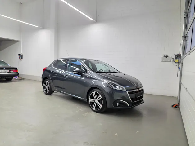 Peugeot 208 1.2 PureTech GT Line