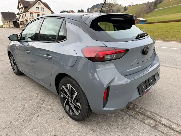 Opel Corsa 1.2 T Hybrid Viva