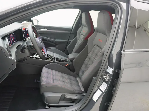 VW Golf VIII 2.0 TSI GTI DSG