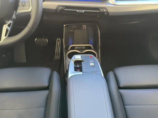 BMW X1 30e xDrive paddles