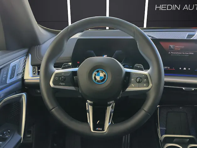 BMW X1 30e xDrive paddles