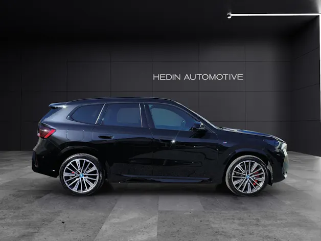 BMW X1 30e xDrive paddles
