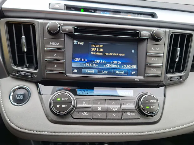 Toyota RAV4 2.0i VMa Swiss Trend MdS