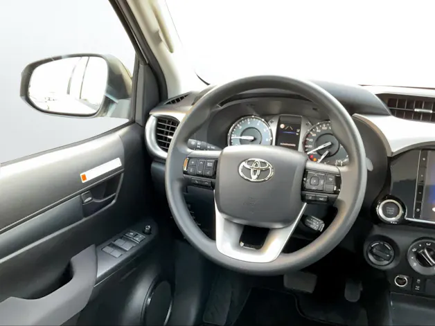 Toyota Hilux Double Cab.-Pick-up 2.4 D-4D 150 Comfort