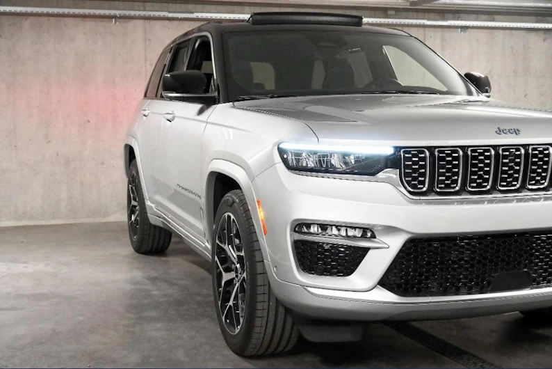 Fahrzeugbild JEEP Grand Cherokee