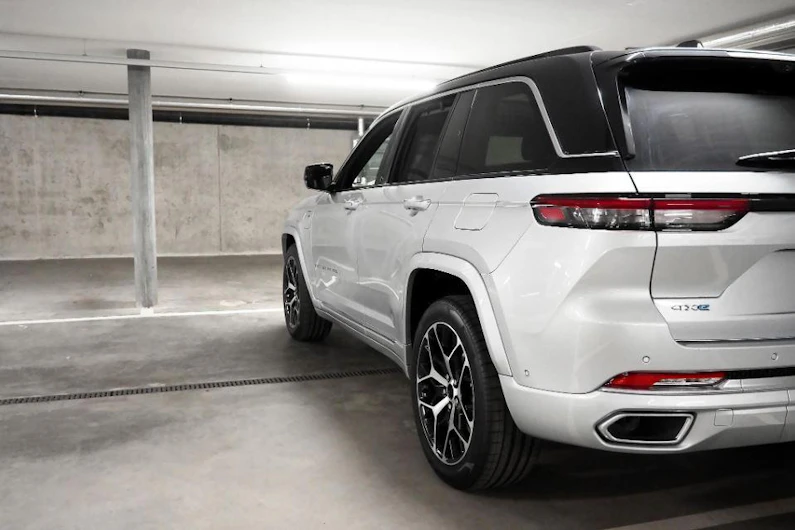 Fahrzeugbild JEEP Grand Cherokee