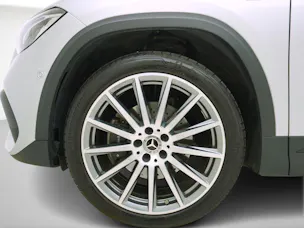 Mercedes-Benz GLA-Klasse GLA 250 e AMG Line