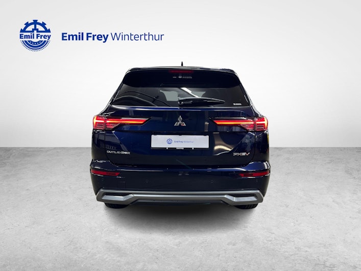 Fahrzeugbild MITSUBISHI OUTLANDER