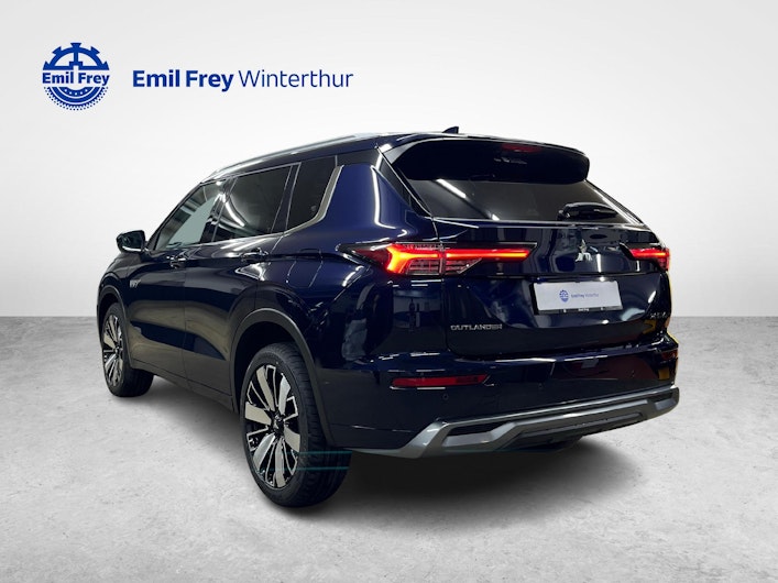 Fahrzeugbild MITSUBISHI OUTLANDER