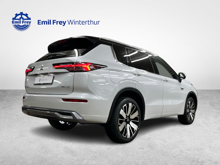 Fahrzeugbild MITSUBISHI OUTLANDER