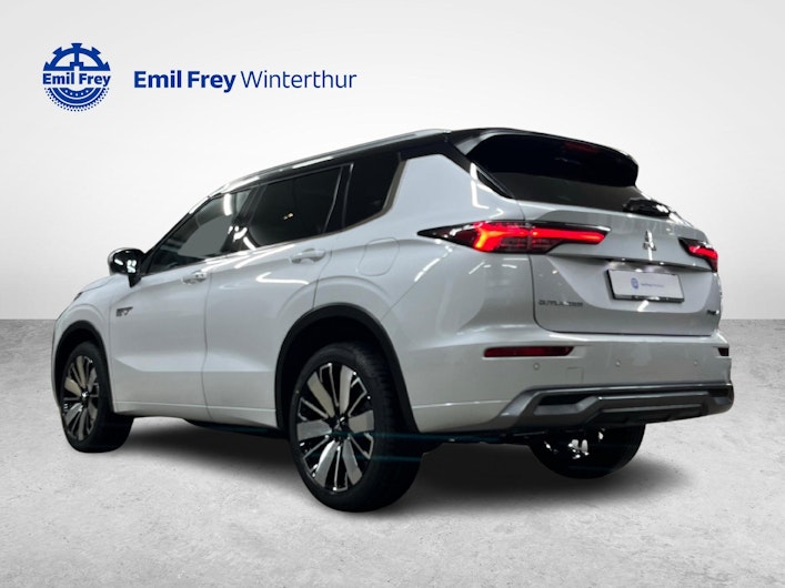 Fahrzeugbild MITSUBISHI OUTLANDER