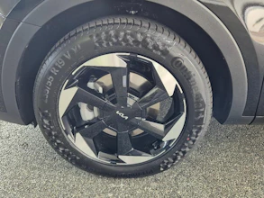 https://vehicle.imgix.net/4221057/2979c175-dfe4-4e25-b665-3a0ddb461559.jpg