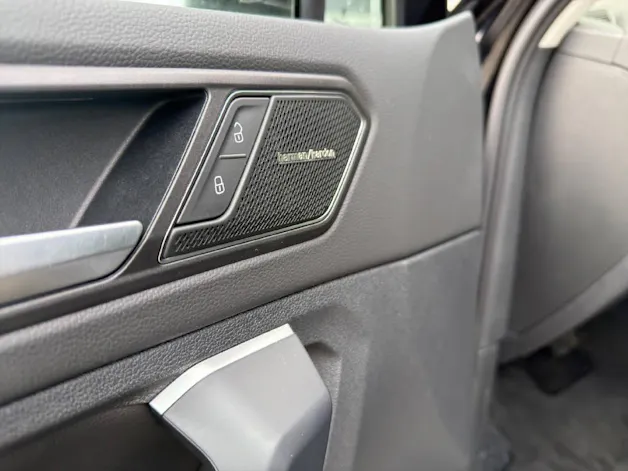 VW Tiguan 2.0 TDI SCR Elegance DSG
