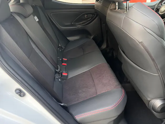 Toyota Yaris 1.5 VVT-i HSD GR Sport