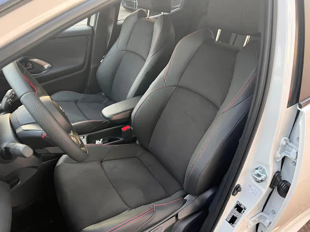 Toyota Yaris 1.5 VVT-i HSD GR Sport