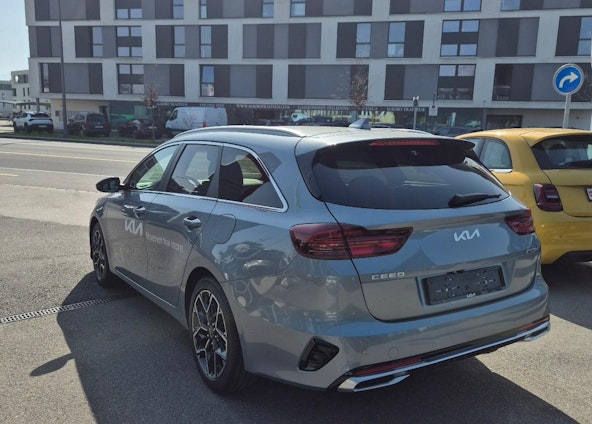 immagine del veicolo 3 immagine del veicolo 3