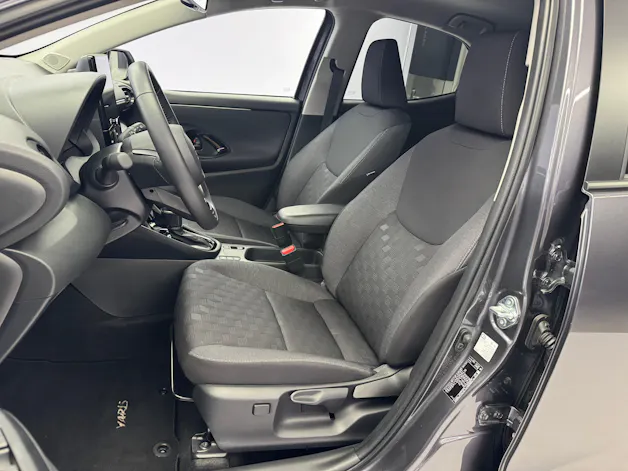 Toyota Yaris 1.5 VVT-i HSD Trend