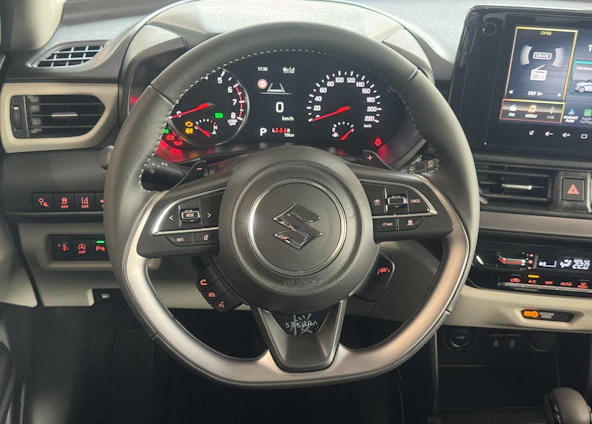 image du véhicule 12 image du véhicule 12