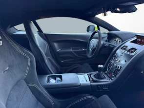 Fahrzeugbild ASTON MARTIN V8 Vantage Coupé 4.7 GT8