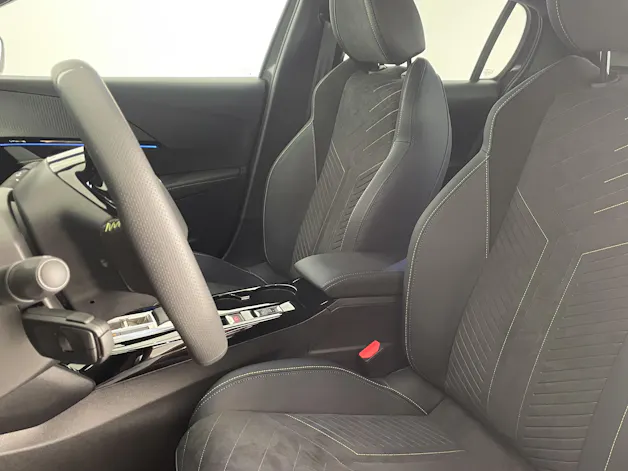 Peugeot 208 1.2 Hybrid 145 GT