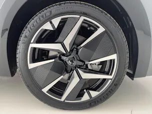 Peugeot 208 1.2 Hybrid 145 GT