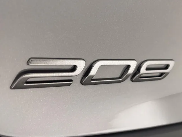 Peugeot 208 1.2 Hybrid 145 GT