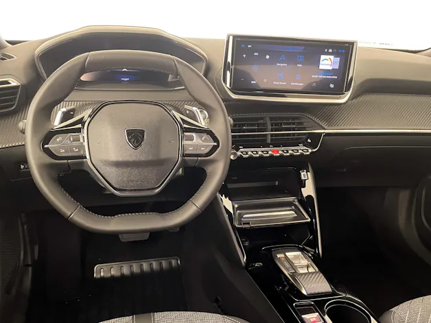 Peugeot 2008 1.2 Hybrid 145PS Allure Premium