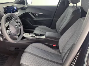 Peugeot 2008 1.2 Hybrid 145PS Allure Premium