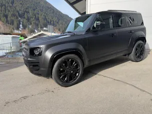Land Rover Defender 110 4.4 V8 Octa Black