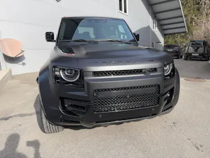 Land Rover Defender 110 4.4 V8 Octa Black